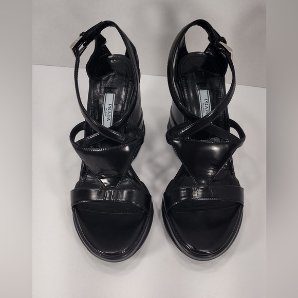 Prada Black Women's Sandals size 7.5 pre
Owned Exellent condition - Picture 1 of 12
